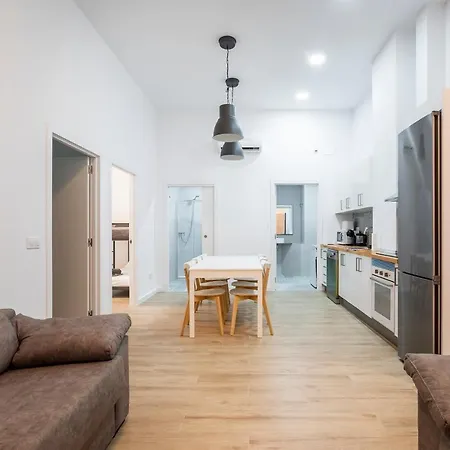 Apartment 10 Pax, Ac, Wifi Gratis, Ciudad Artes Y Ciencias *