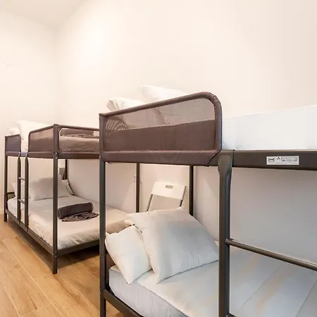 Apartment 10 Pax, Ac, Wifi Gratis, Ciudad Artes Y Ciencias